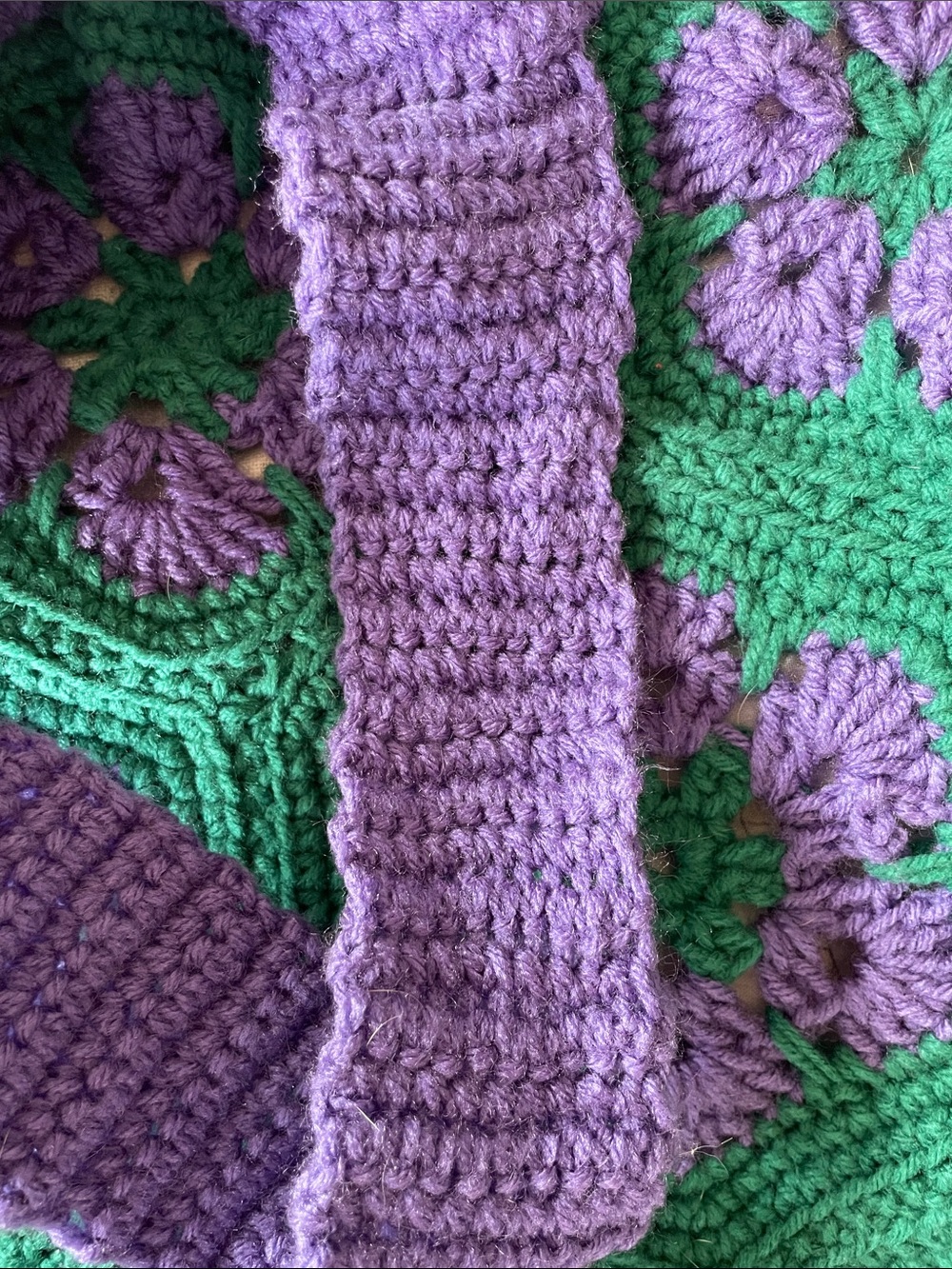 Handmade Purple Crocheted Crossbody Bag with Pink Elephant Lining - Picture 3 of 6